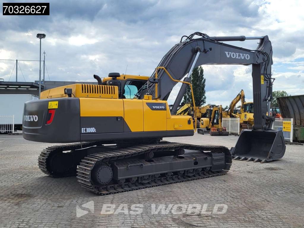 Volvo EC300 D L Photo 5