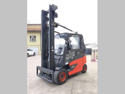 Linde E50HL-01/600 sold by Uni.Trucks Srl
