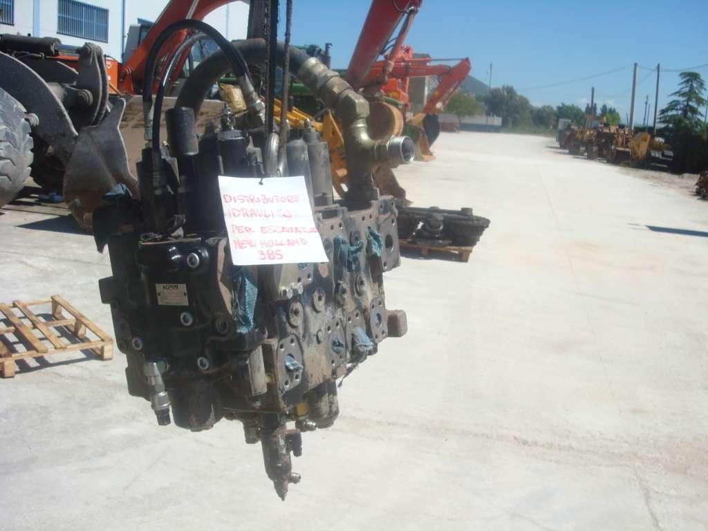 Hydraulic distributor for New Holland 385 Photo 4