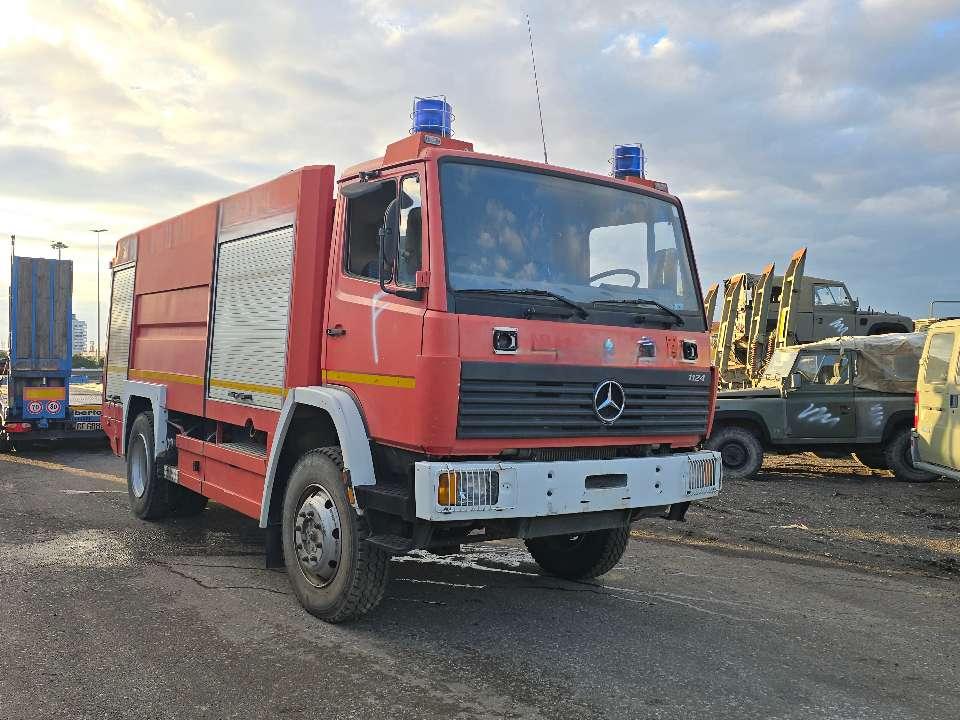 Mercedes-Benz 1124 Photo 1