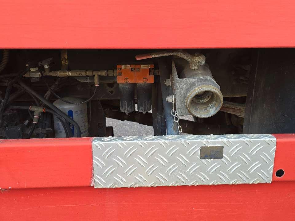 Mercedes-Benz 1124 Photo 12