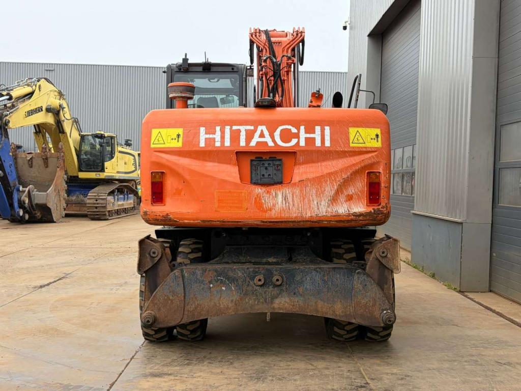Hitachi ZX170W-3 Photo 4