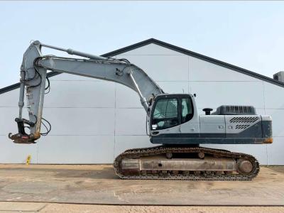 Hyundai Robex 380NLC-9 - Oilquick / Automatic Greasing sold by Boss Machinery