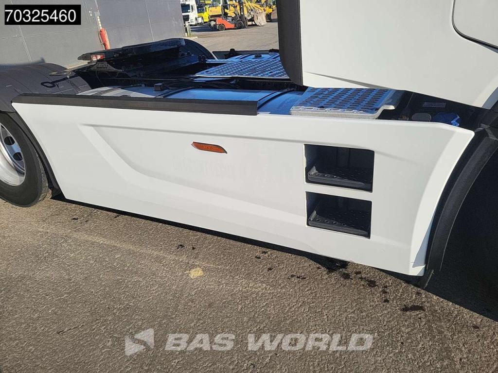 Iveco S-Way 510 4X2 2x Tanks ACC Navi Photo 18