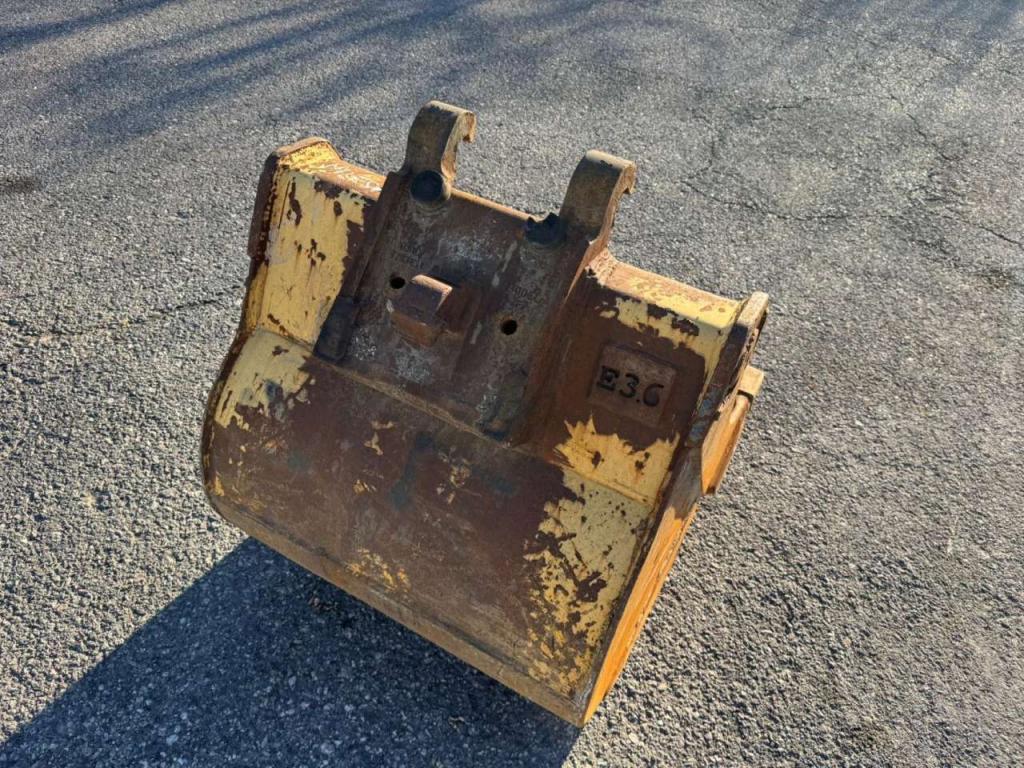 KLAC F-750 Photo 2