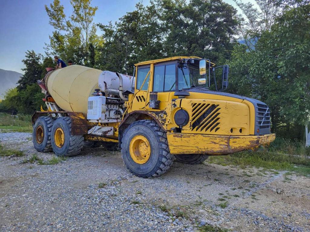 Volvo A25D Photo 1