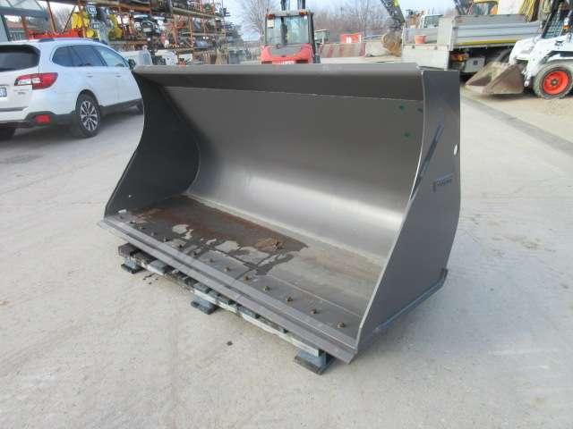 Volvo L45 Photo 2