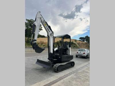 Bobcat E32 Photo 1