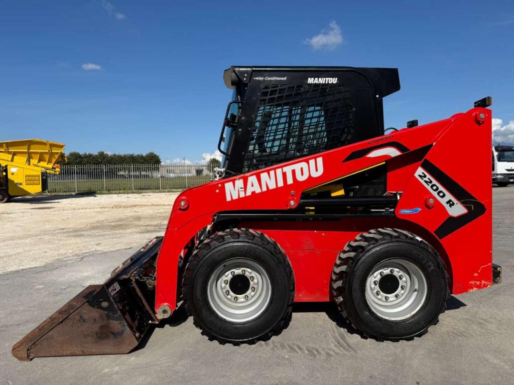 Manitou R2200 Photo 1