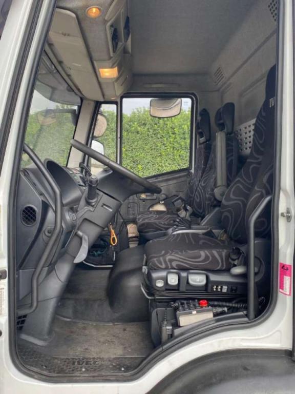 Iveco EUROCARGO 120E25 SCARRABILE Photo 10