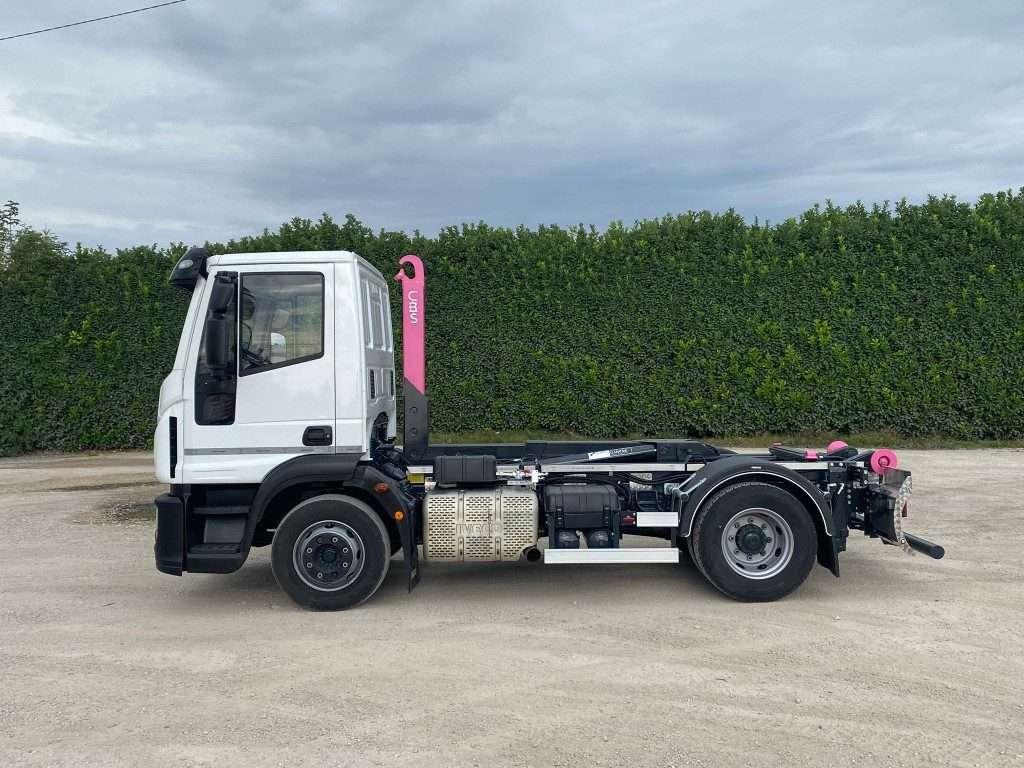 Iveco EUROCARGO 120E25 SCARRABILE Photo 8