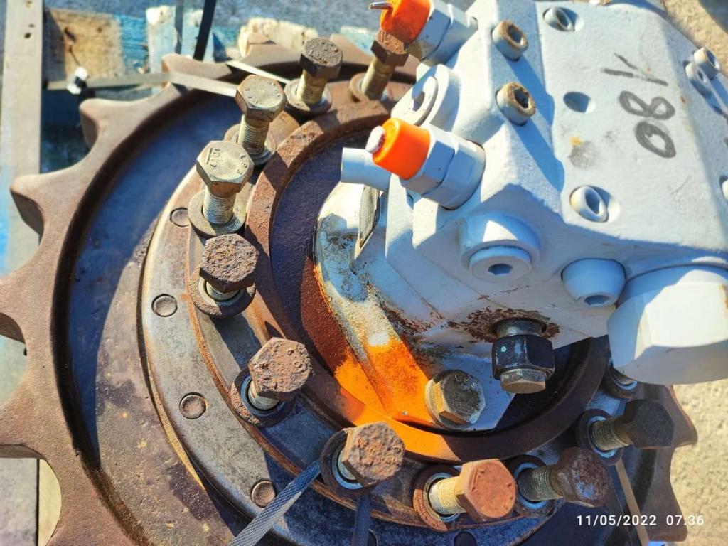 Komatsu PC180NLC-6 Photo 7