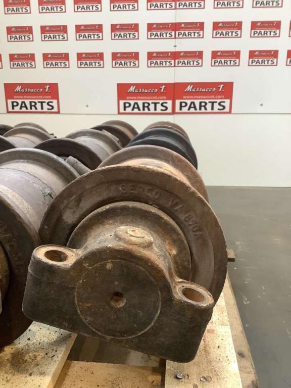 Track rollers for Fiat Hitachi EX 235 Photo 4