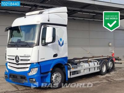 Mercedes Actros 2545 6X2 StreamSpace Liftachse Euro 6 sold by BAS World B.V.
