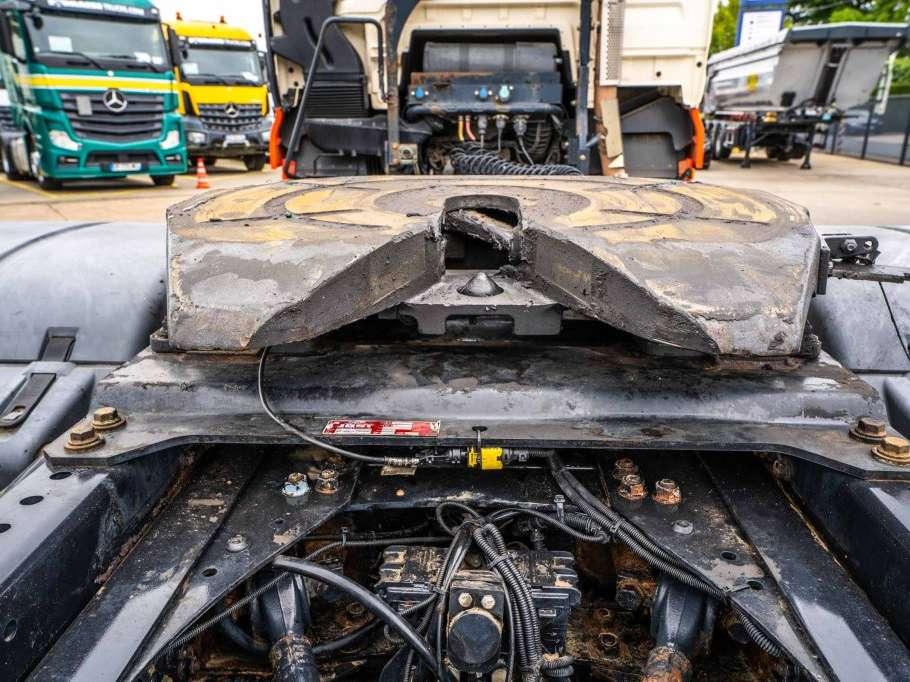 Man TGX 33.560 XLX BLS+BIG AXLES+INTARDER Photo 6