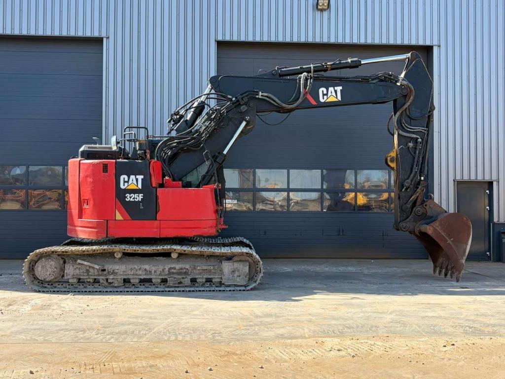Caterpillar 325 F LCR Photo 6