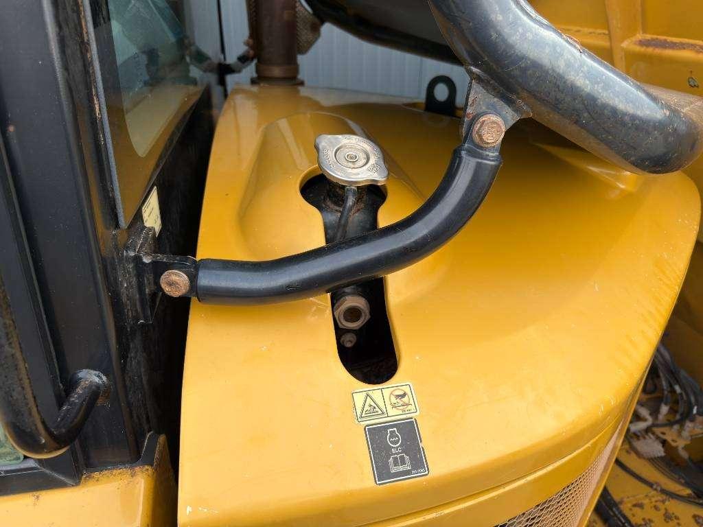 Caterpillar 730C2 Photo 10