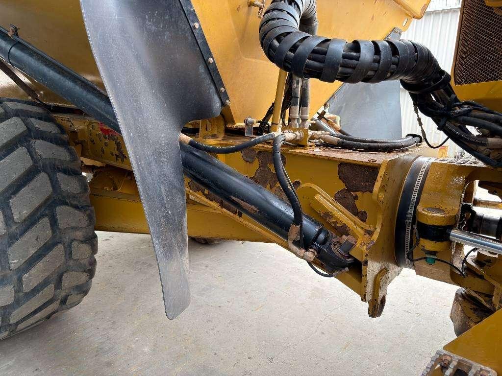 Caterpillar 730C2 Photo 18