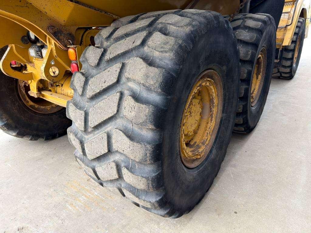 Caterpillar 730C2 Photo 25