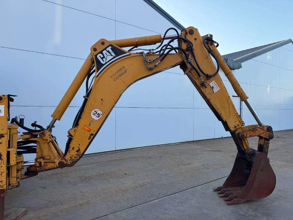 Caterpillar 432D - Telescopic Boom / Hammer Lines Photo 18