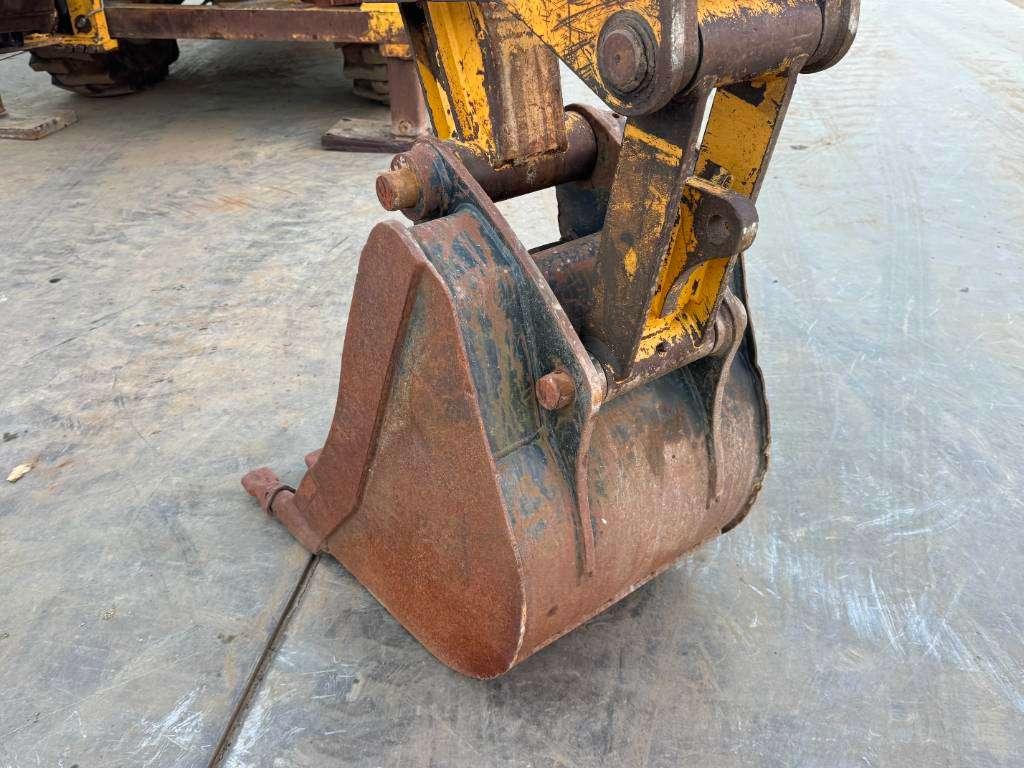 Caterpillar 432D - Telescopic Boom / Hammer Lines Photo 21