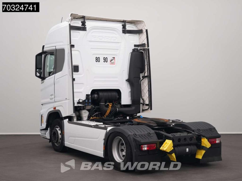 Ford F-Max 500 4X2 Retarder 2x Tanks ACC Photo 2