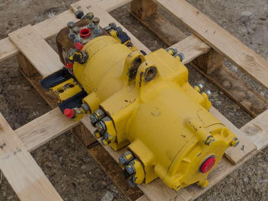Komatsu PC240LC-6 Photo 1