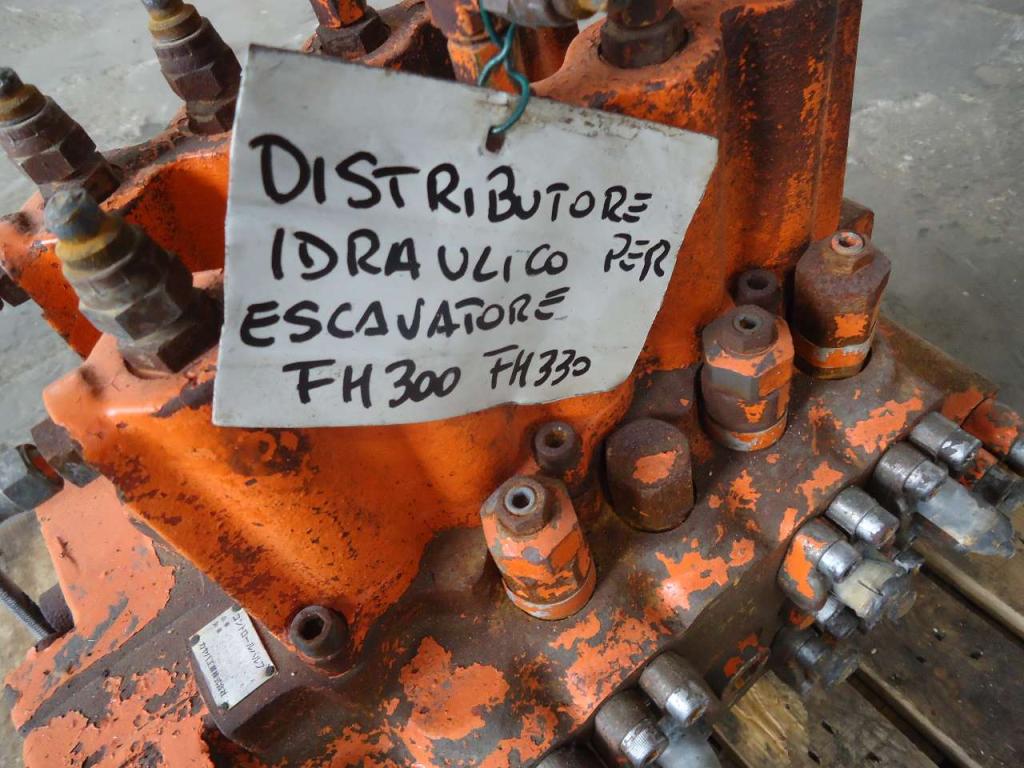 Hydraulic distributor for Fiat Hitachi FH300 - FH330 Photo 4