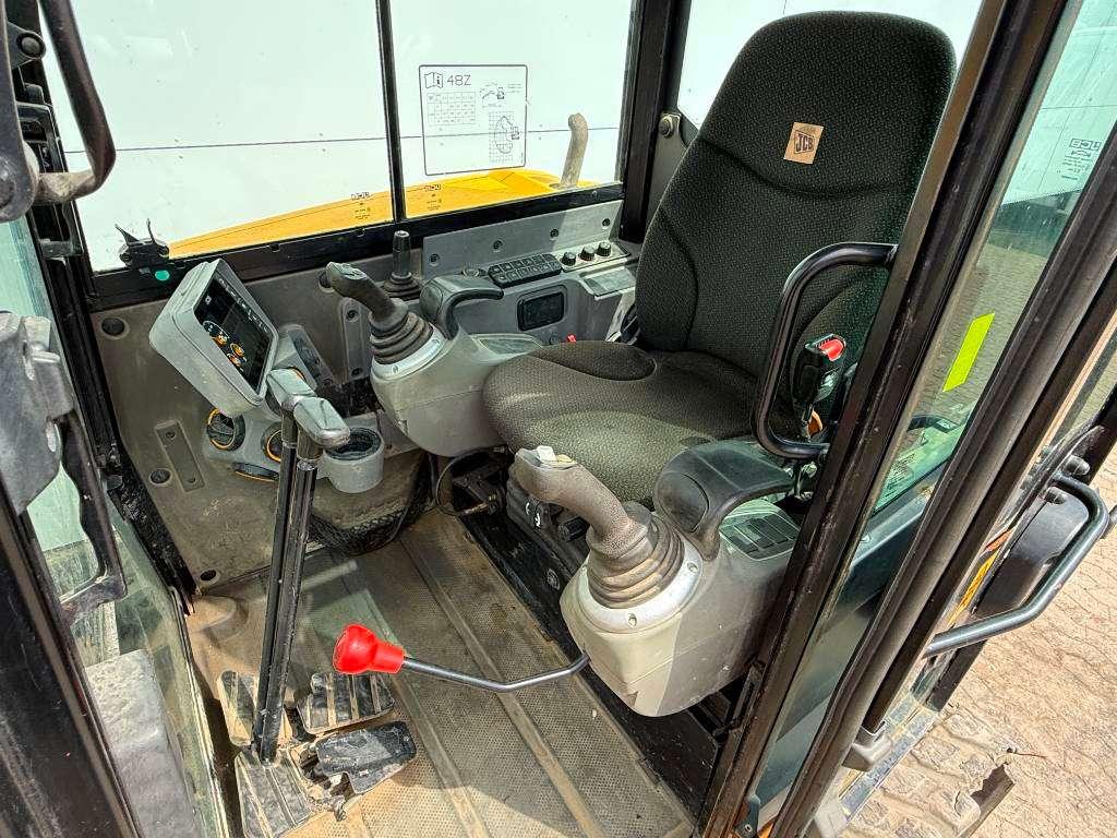 JCB 48Z-1 - Hammer Lines / Quick Coupler Photo 8