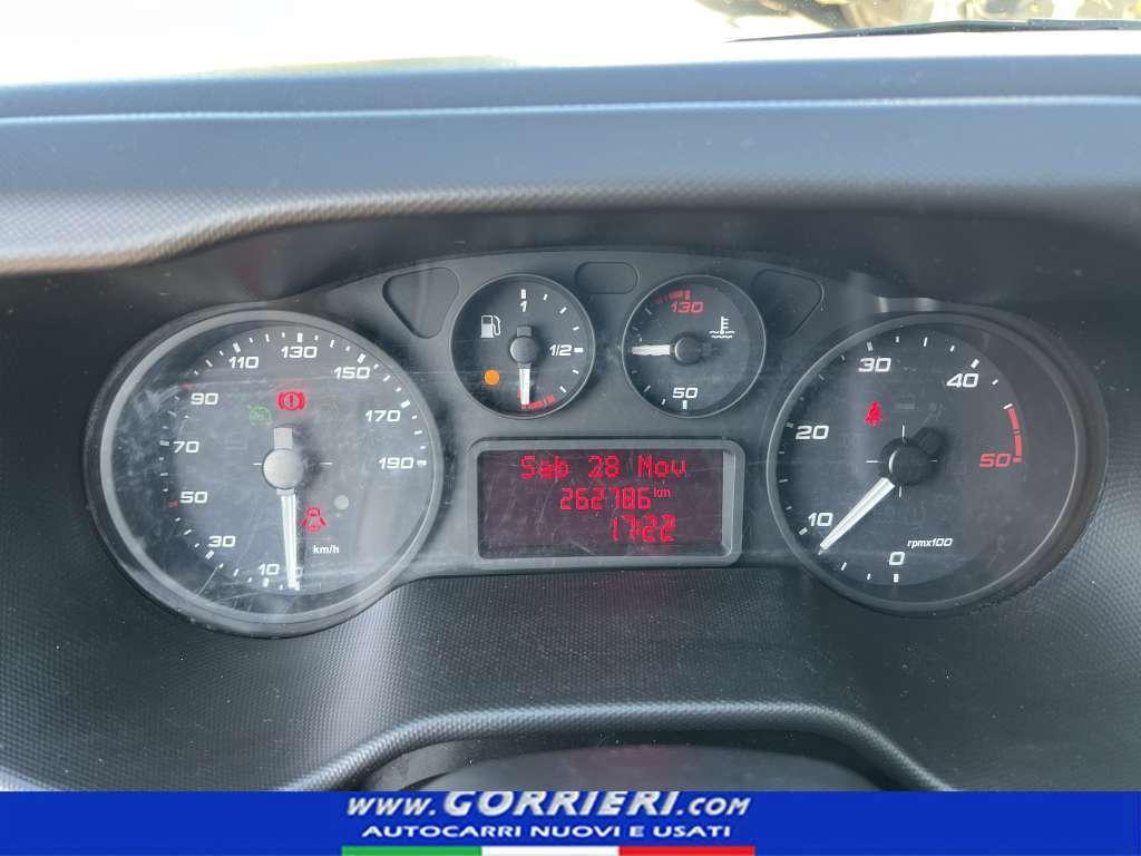 Iveco daily 35-130 Photo 3