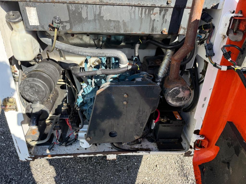Bobcat 553 Photo 4