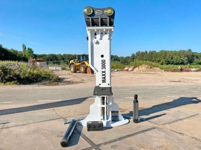 Maxx 3000 hammer / 27-40 Ton / Hydraulic Breaker / Hydraulic hammer sold by Boss Machinery