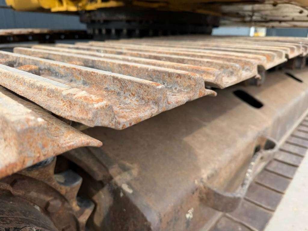Caterpillar 320E L Photo 19