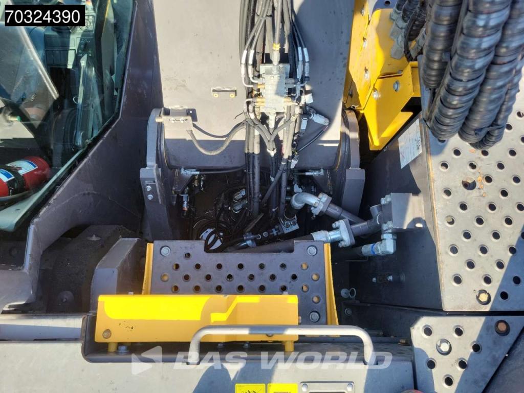Volvo ECR235 E L Tiltrotator - Blade Photo 25