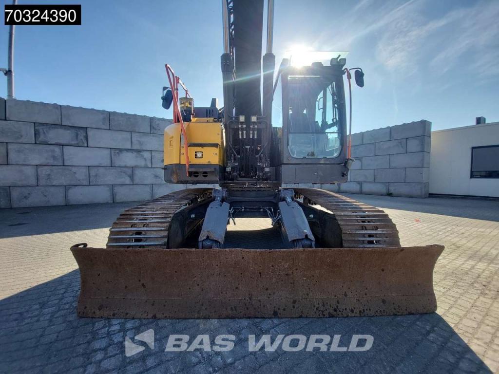Volvo ECR235 E L Tiltrotator - Blade Photo 8