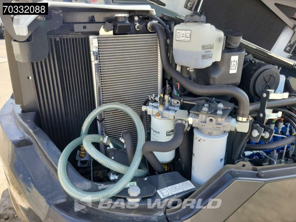 Bobcat E88 A/C - Like New! Photo 20