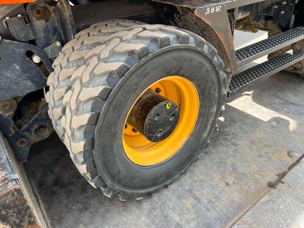 Hitachi ZX140W-6 - Blade / Triple Boom / Auto Greasing Photo 25