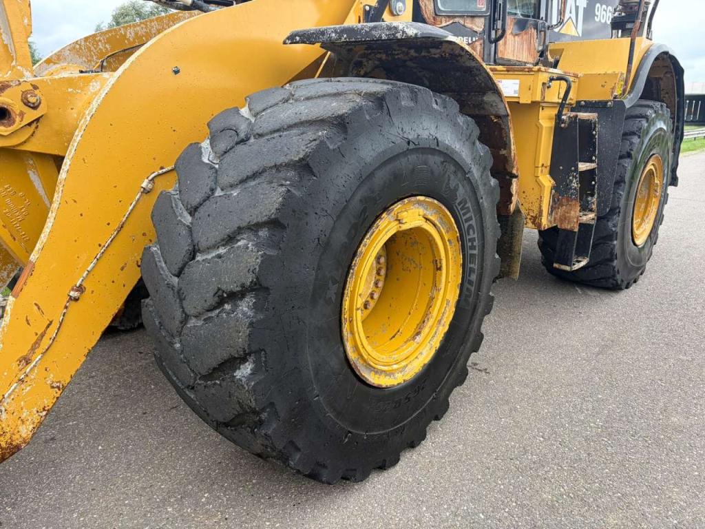 Caterpillar 966K Photo 11