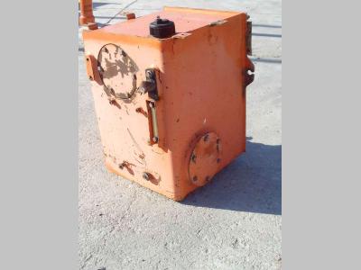 Oil tank for Fiat Hitachi W170 sold by OLM 90 Srl