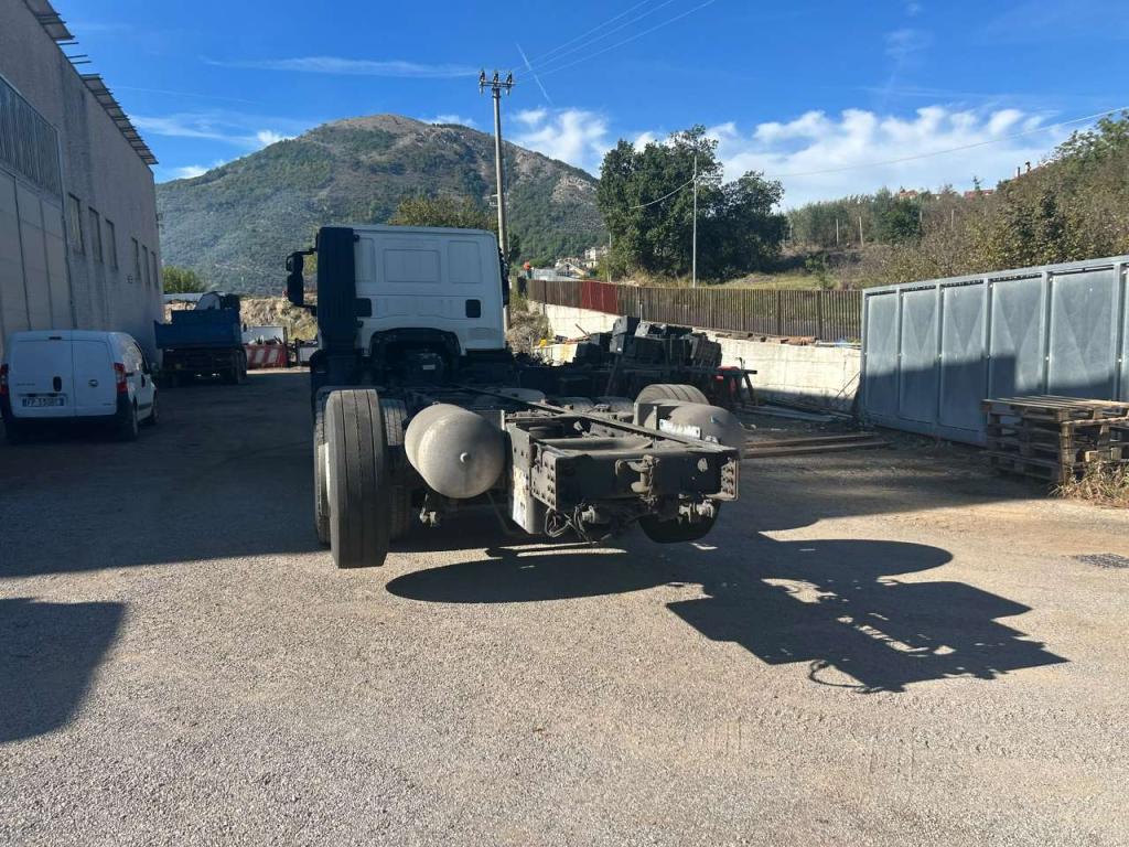 Iveco STRALIS HI-STREET 260S31 Photo 12