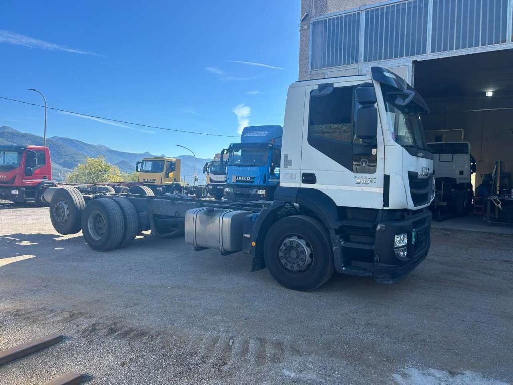 Iveco STRALIS HI-STREET 260S31 Photo 19