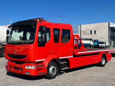 Renault Trucks 120 sold by Massucco T. Srl