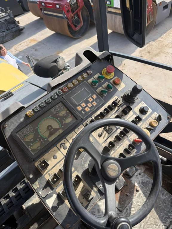 Bomag BF600P Photo 17