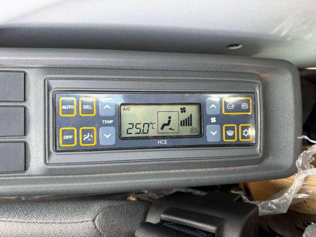 Hyundai HX360L - New / Unused / Hammer Lines Photo 11