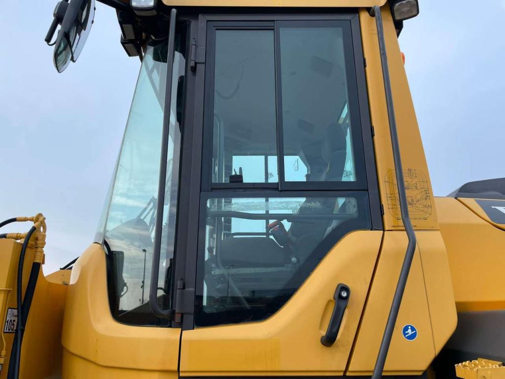 Volvo L90H Photo 19