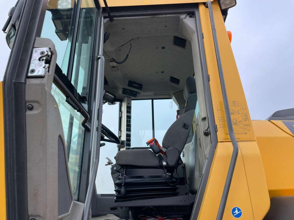 Volvo L90H Photo 20