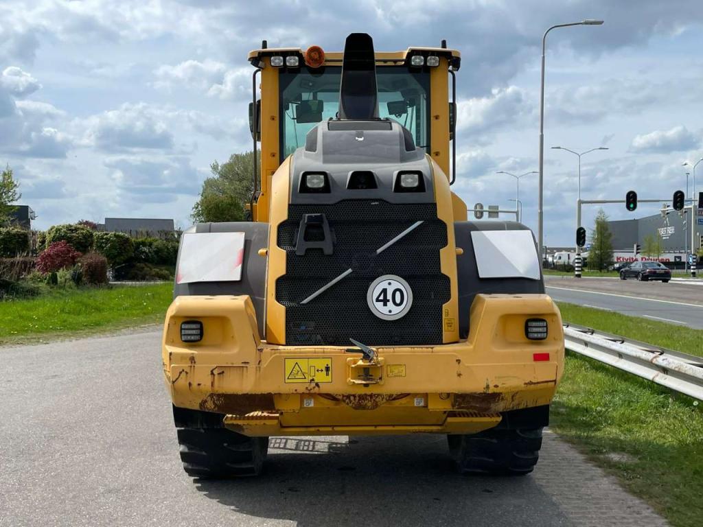 Volvo L90H Photo 4