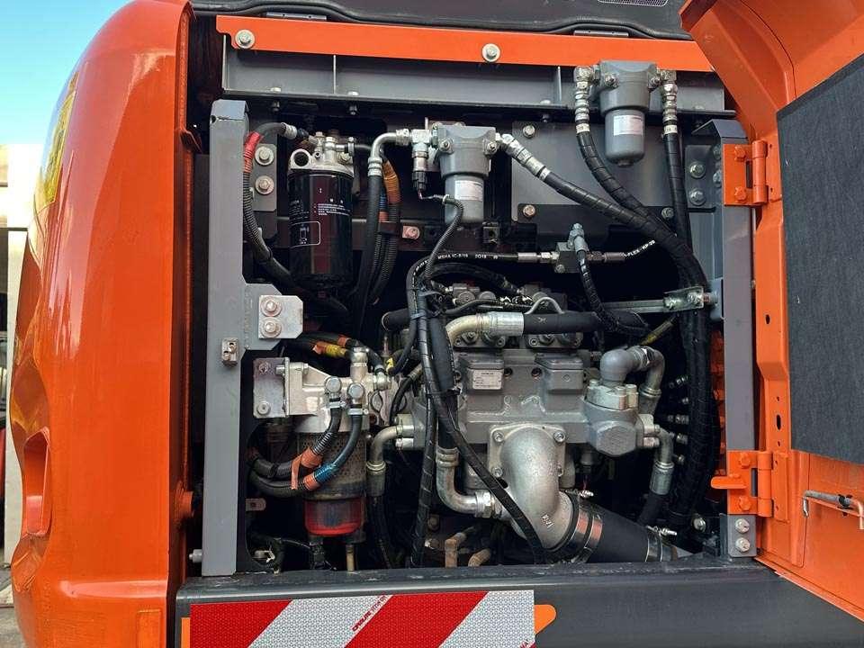 Hitachi ZX190W-6 Photo 10