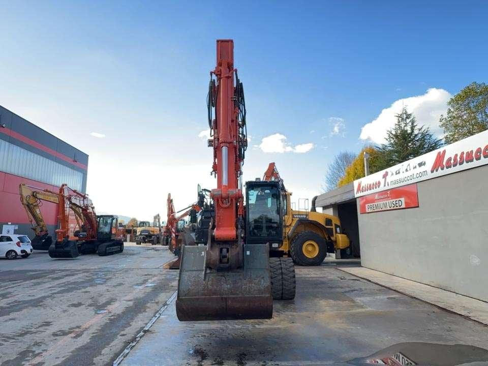 Hitachi ZX190W-6 Photo 21