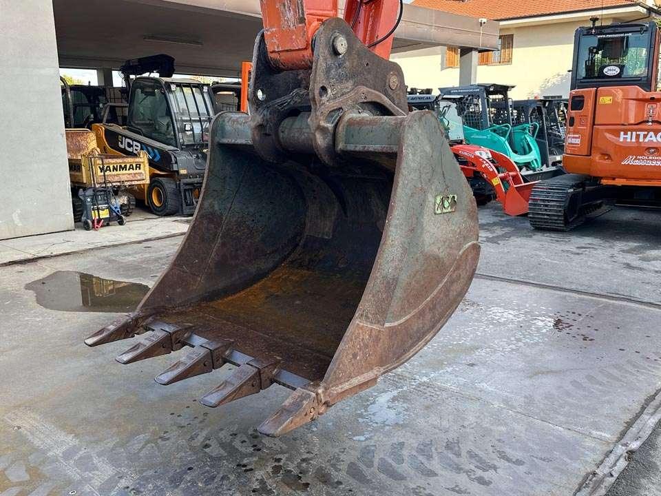 Hitachi ZX190W-6 Photo 9